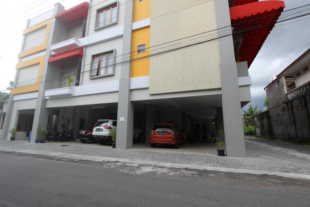 Reddoorz @ Plemburan Hotel Sleman  Exterior foto